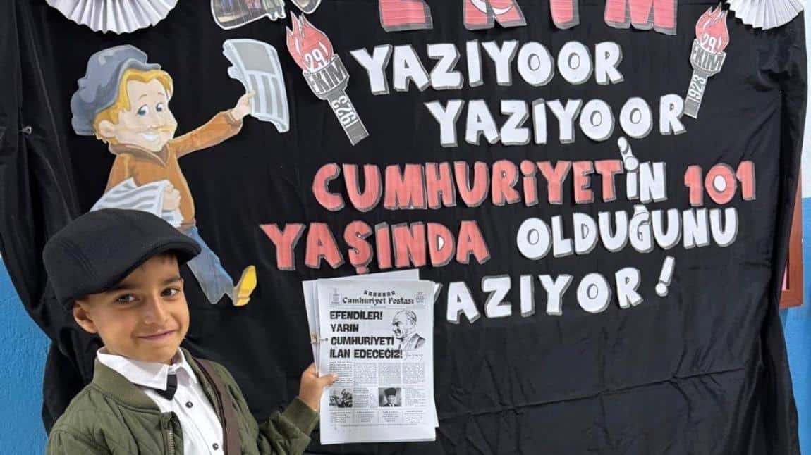 OKULUMUZDA 29 EKİM CUMHURİYET BAYRAMI COŞKUYLA KUTLANILDI